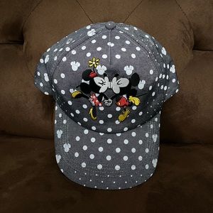 Disney Minnie Mickey Kissing Gray Velcro Strap Hat